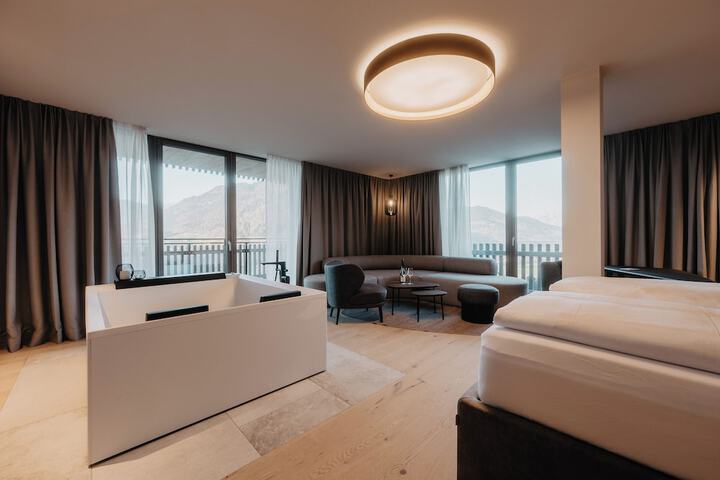 Room 21 of 140