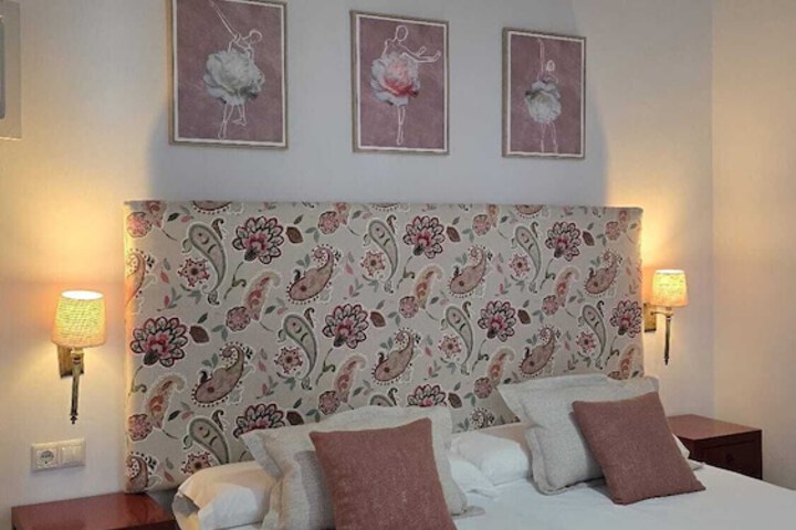 Room 25 of 63