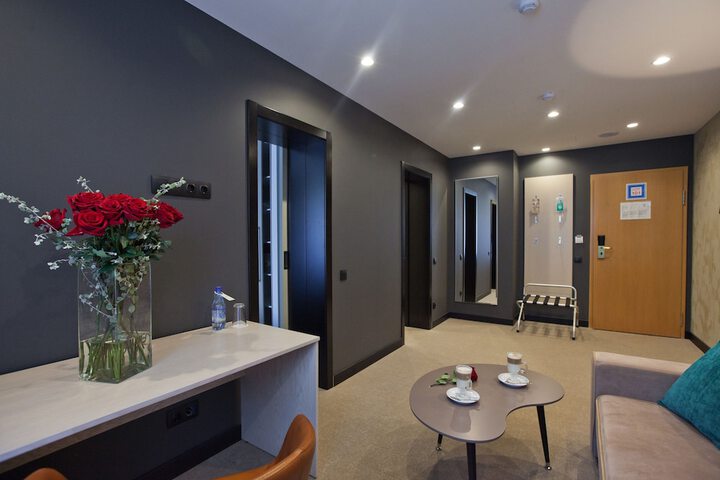 Room 13 of 47