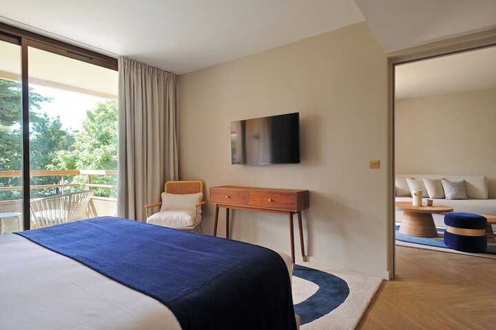 Room 15 of 69