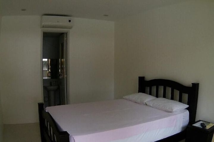 Room 18 of 68