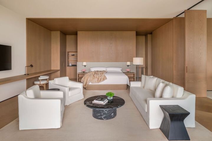 Room 14 of 48