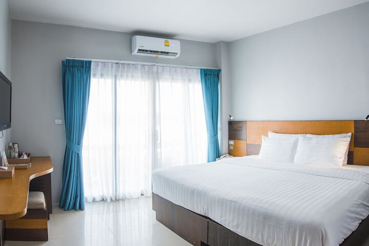 Room 21 of 108