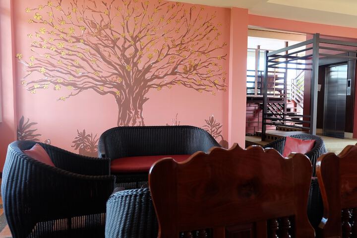 Hotel 4 of 39