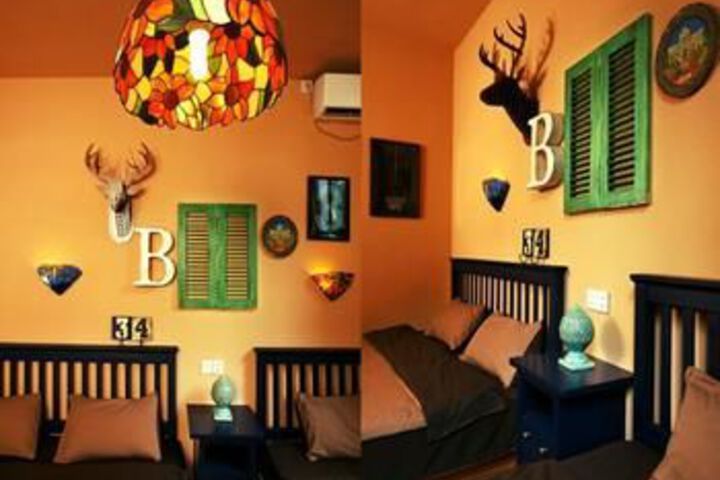Room 44 of 94