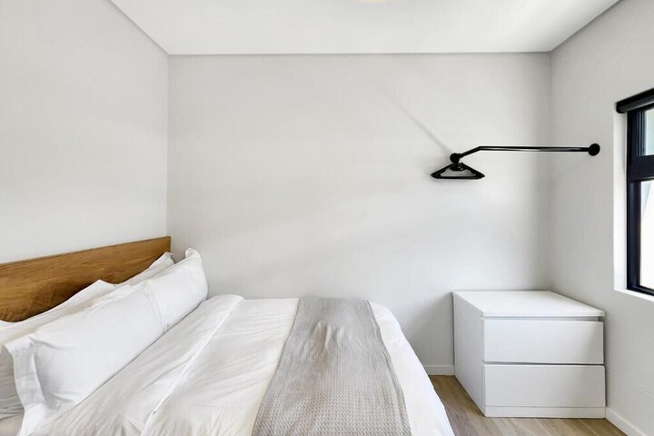 Room 30 of 44