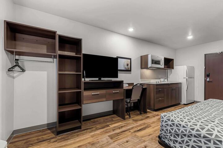 Suite Queen Bed (34 of 41)