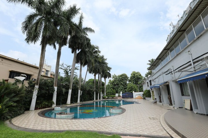 Pool 17 of 31