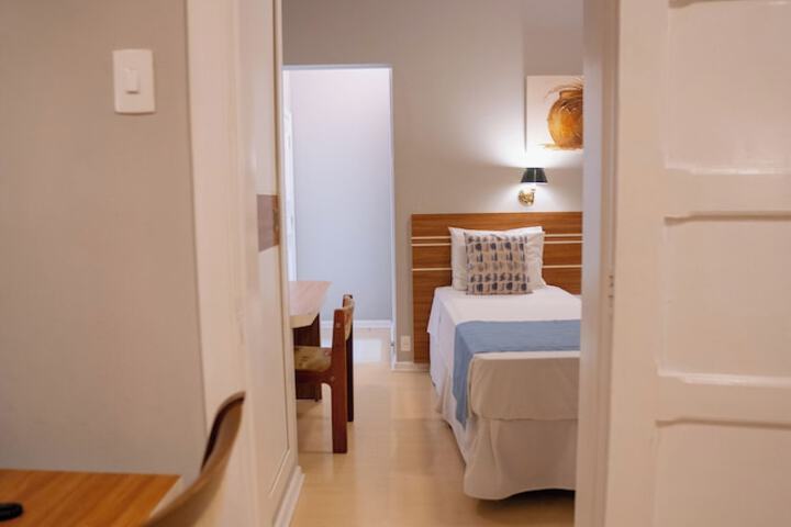 Room 12 of 175