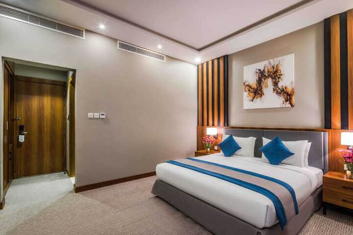 Room 4 of 41