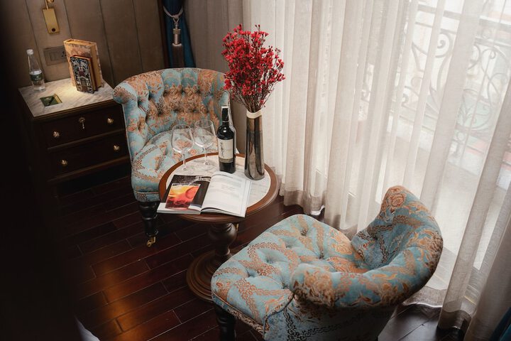 Room 9 of 52