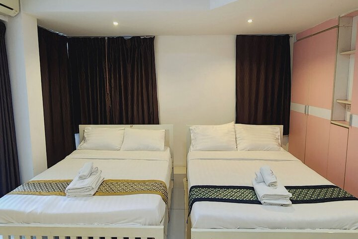 Room 28 of 38