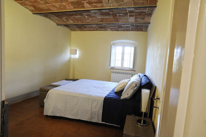 Room 7 of 68