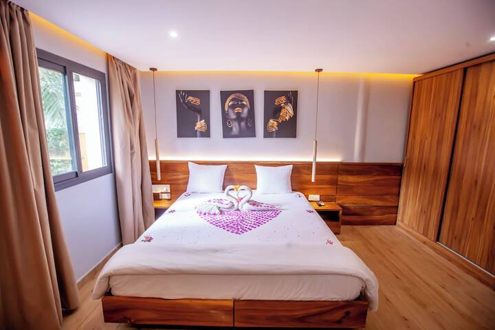 Room 17 of 35