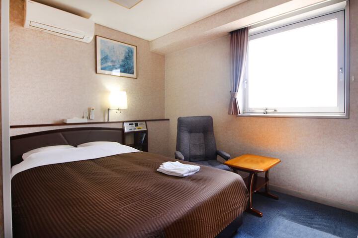Room 7 of 29