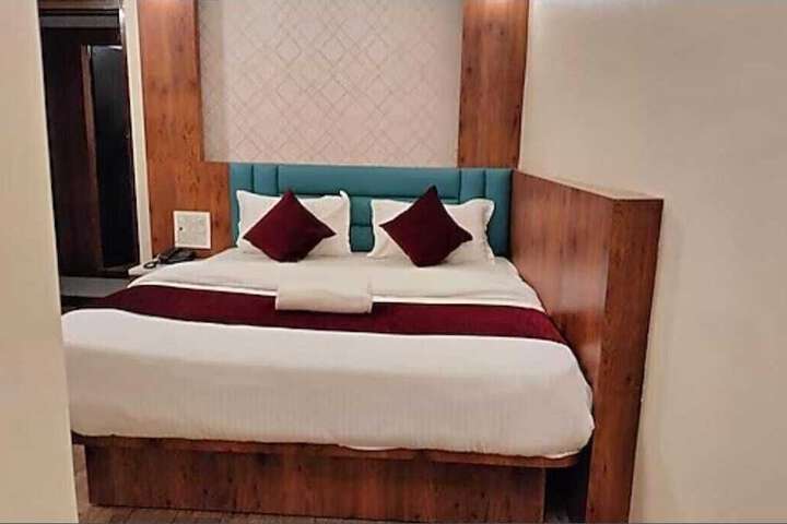 Room 2 of 14