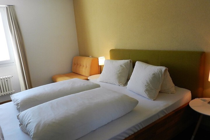 Room 25 of 62