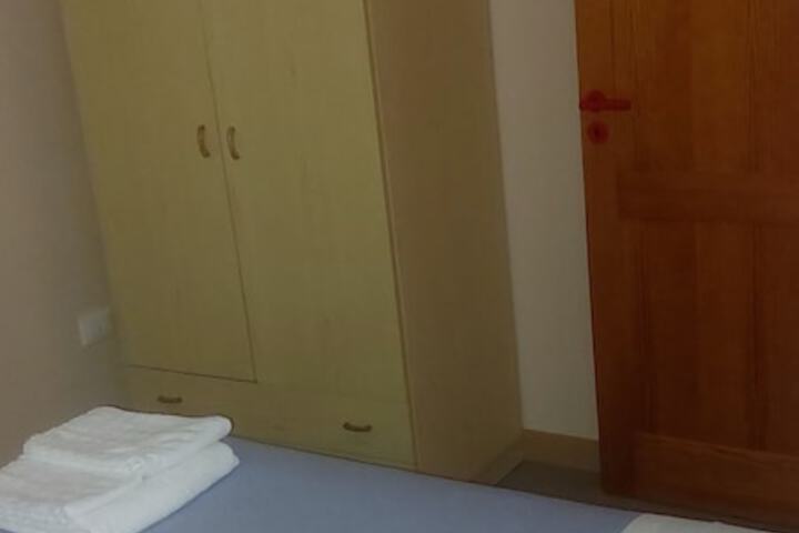 Room 18 of 64