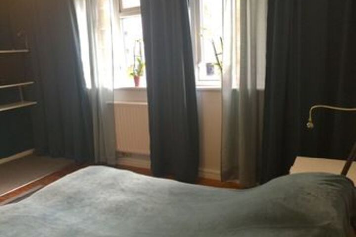 Room 5 of 20