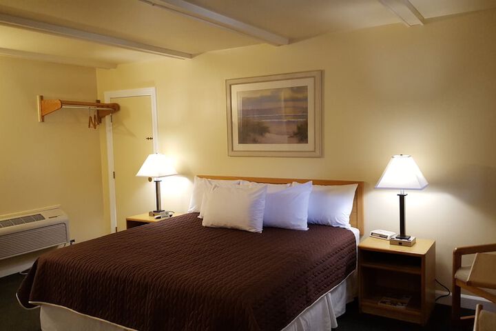 Room 7 of 52
