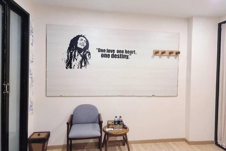 Room 60 of 84