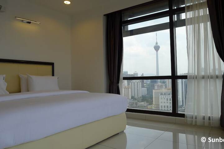 Room 10 of 87