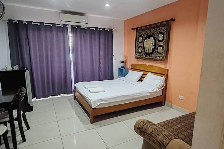 Room 29 of 69