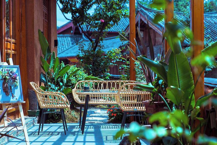 Hotel Exterior 234 of 242