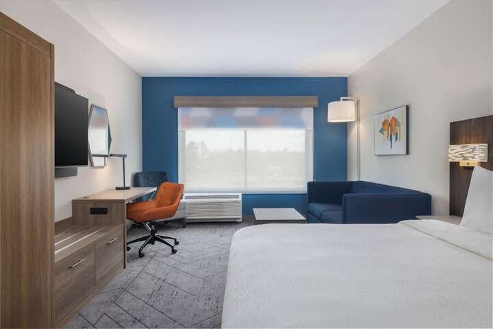 Room 7 of 59