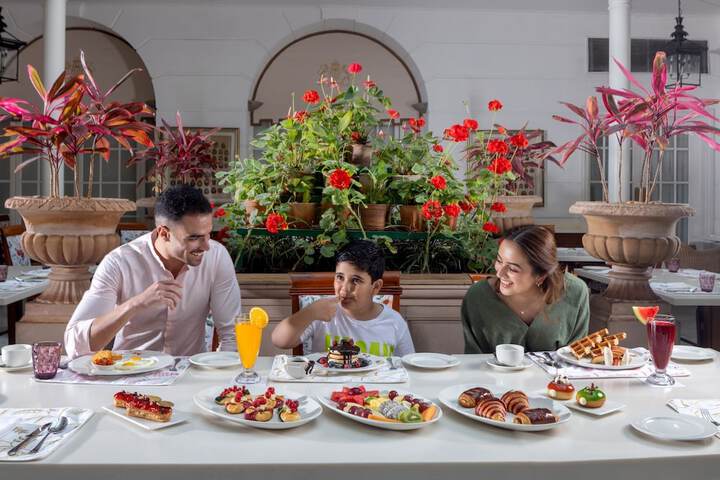 Dining 51 of 83