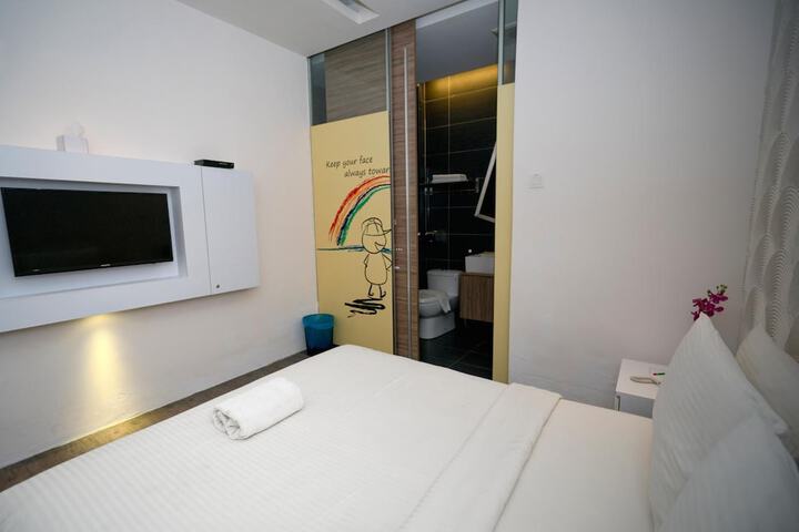 Room 28 of 51