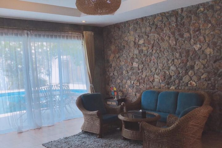 Room 49 of 112