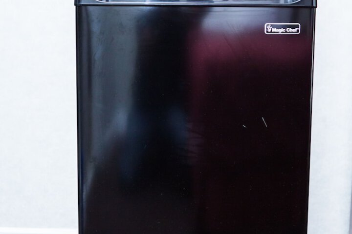 Mini-refrigerator
