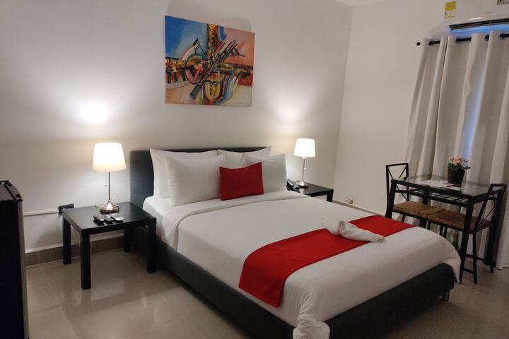 Room 6 of 44