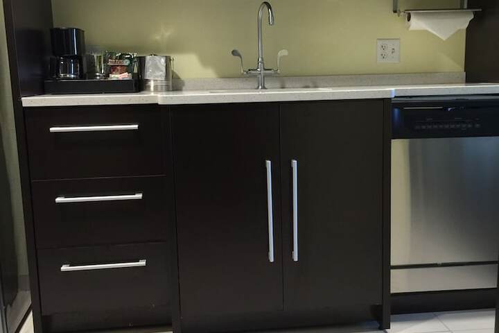 Private kitchenette