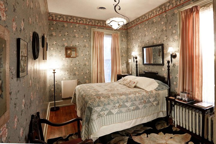 Room 7 of 46