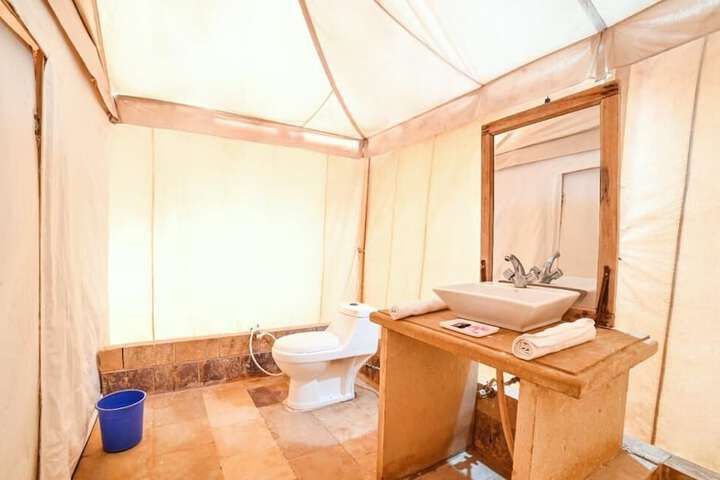 Room 8 of 14
