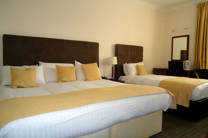 Room 13 of 94
