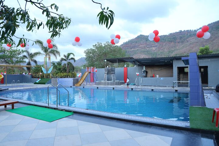 Pool 17 of 40