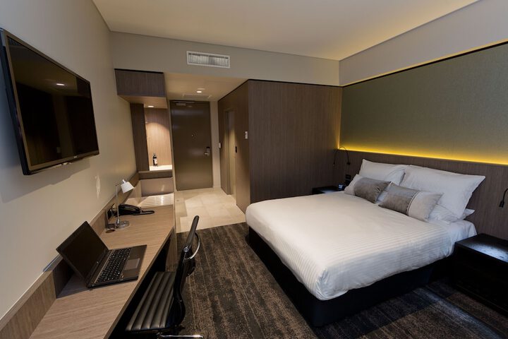 Room 6 of 39