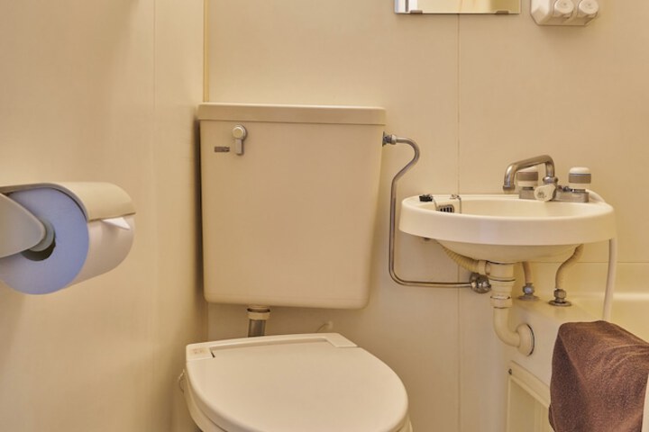 Room 6 of 21