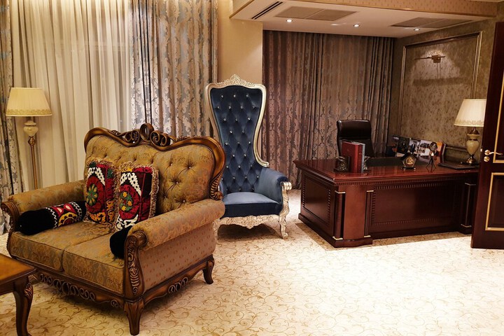Room 14 of 48
