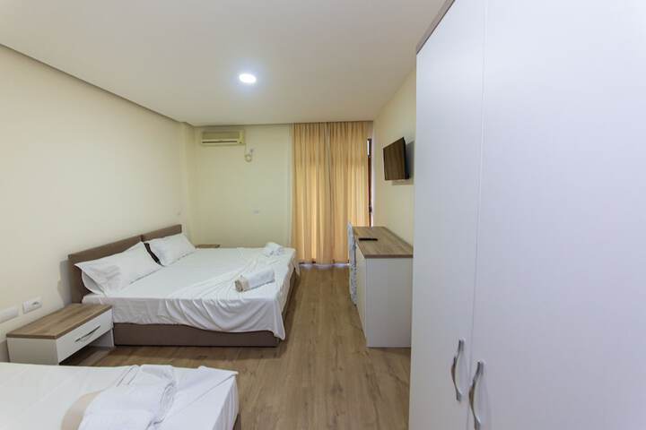 Room 11 of 46