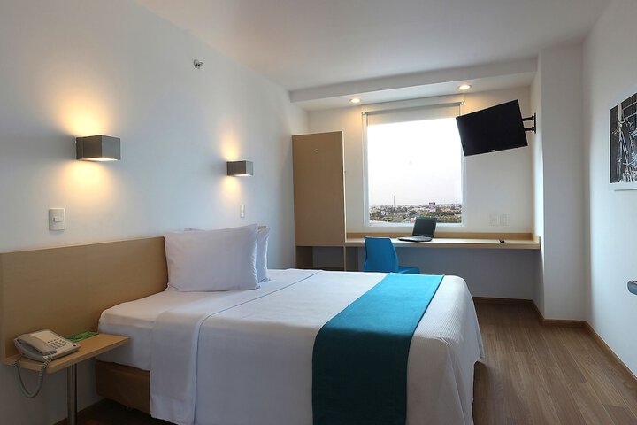 Room 7 of 50