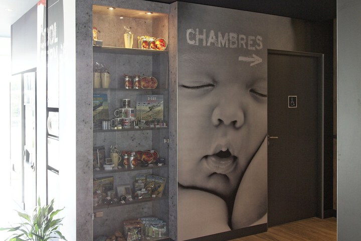 Entrance & Lobby