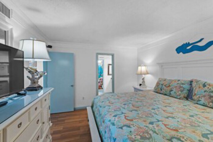 Room 169 of 185