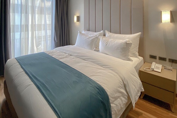 Room 25 of 65