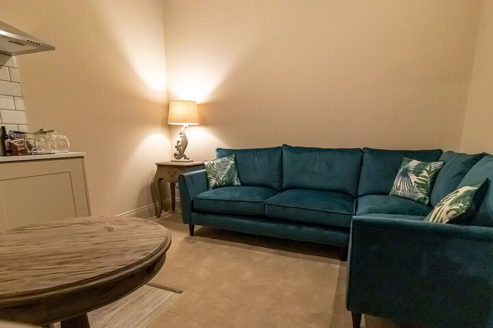 Room 73 of 93