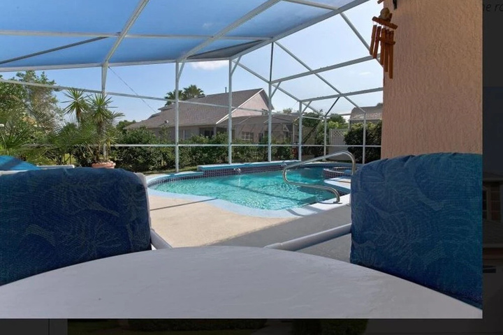 Pool 10 of 17