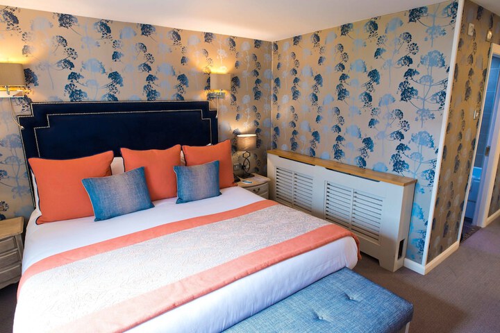 Room 17 of 119